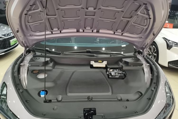 Used XPeng MONA M03 2025 600 with Ultra-Long Range Max Engine Bay