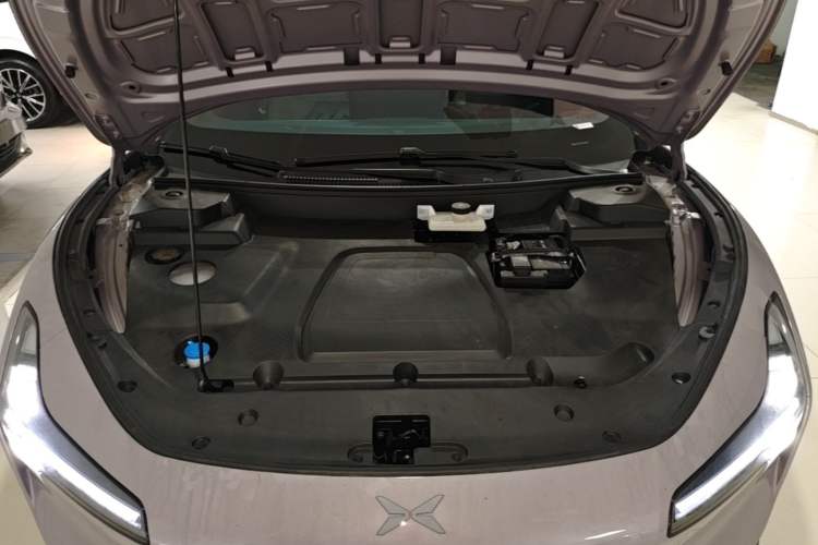 Used XPeng MONA M03 2025 502 Long-Range Max Engine Bay