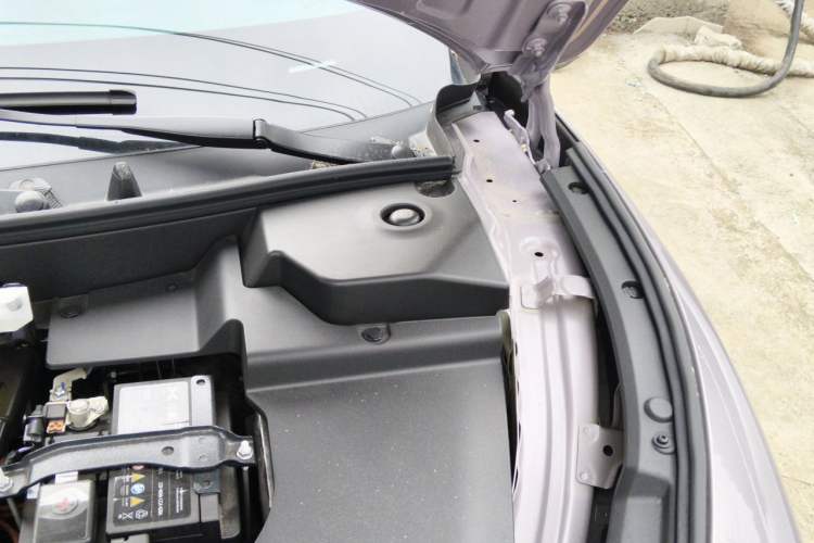 Used XPeng MONA M03 2025 600 with Ultra-Long Range Max Engine Bay Left