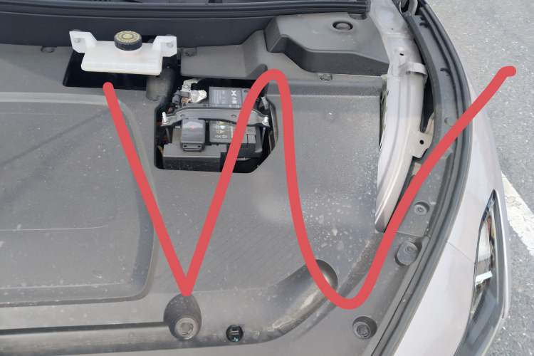 Used XPeng MONA M03 2025 502 Long-Range Max Engine Bay Left