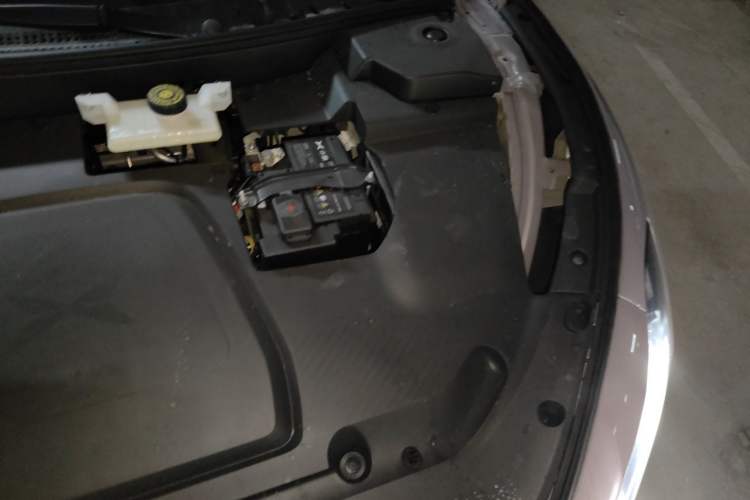Used XPeng MONA M03 2025 600 with Ultra-Long Range Max Engine Bay Left