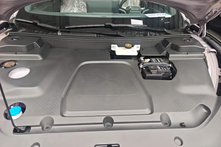 Used XPeng MONA M03 2025 502 Long-Range Max Engine Bay