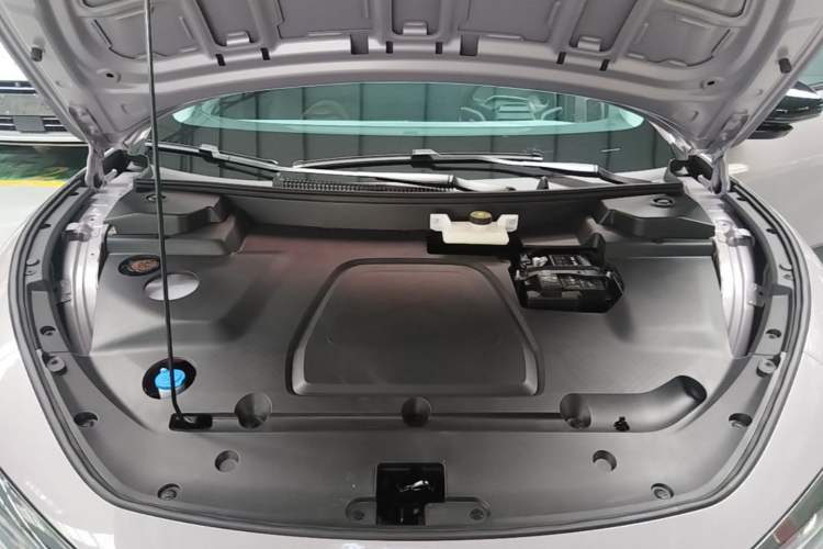 Used XPeng MONA M03 2025 600 with Ultra-Long Range Max Engine Bay