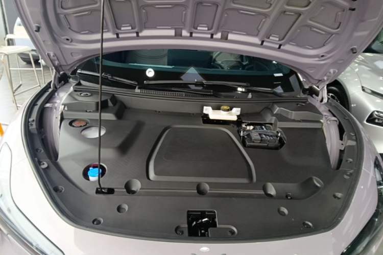 Used XPeng MONA M03 2025 502 Long-Range Max Engine Bay