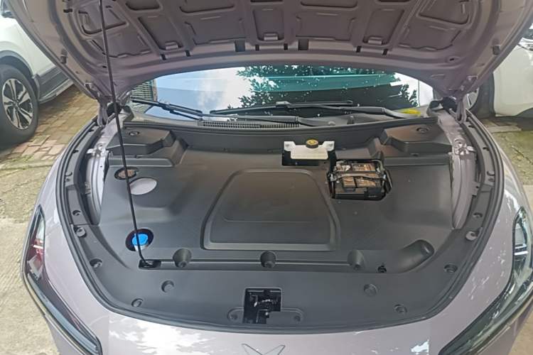 Used XPeng MONA M03 2025 600 with Ultra-Long Range Max Engine Bay