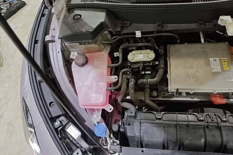 Used XPeng MONA M03 2025 620 Ultra-Long Range Plus Engine Bay Right