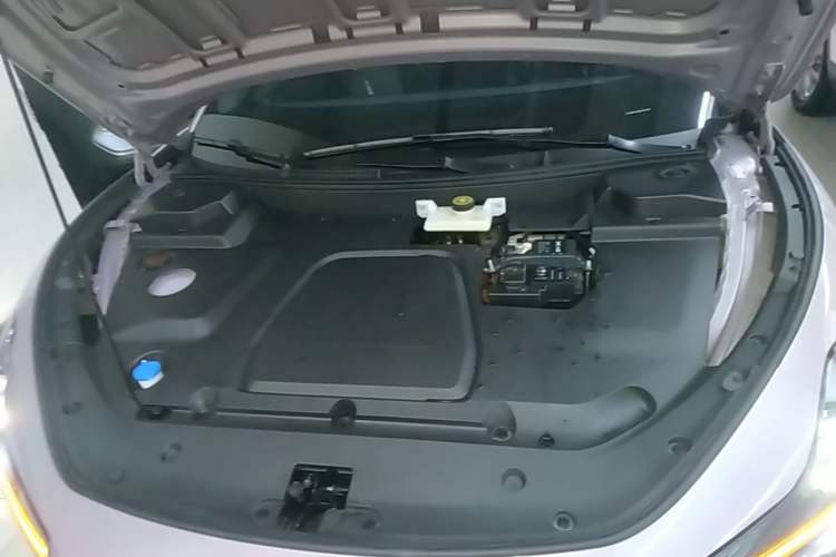 Used XPeng MONA M03 2025 502 Long-Range Max Engine Bay