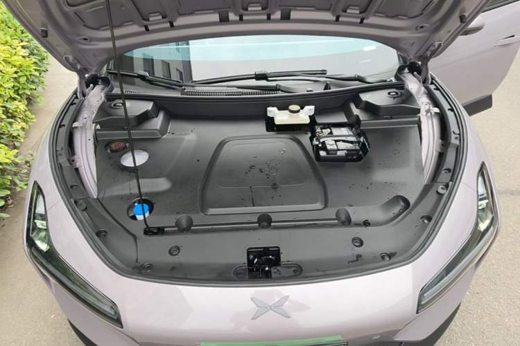 Used XPeng MONA M03 2025 620 Ultra-Long Range Plus Engine Bay