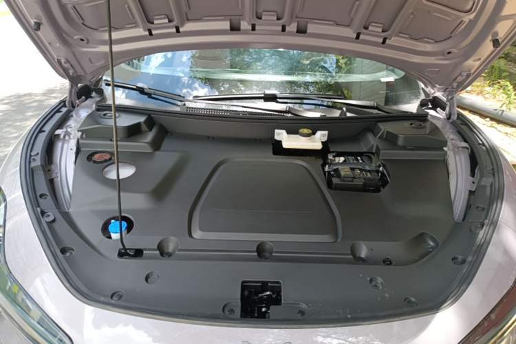 Used XPeng MONA M03 2025 502 Long-Range Max Engine Bay