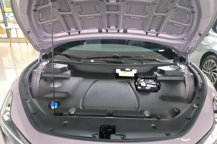 Used XPeng MONA M03 2025 502 Long-Range Max Engine Bay