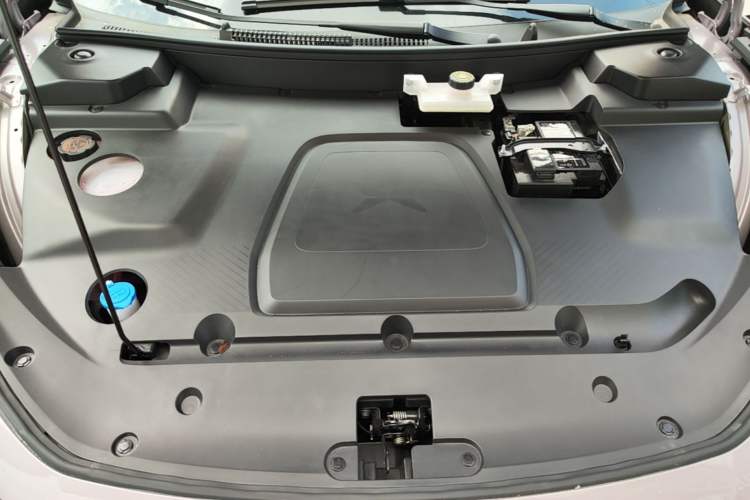 Used XPeng MONA M03 2025 600 with Ultra-Long Range Max Engine Bay