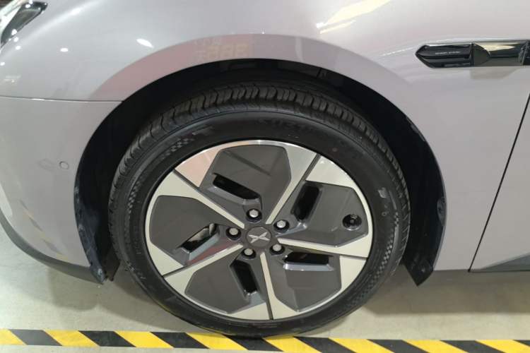 Used XPeng MONA M03 2025 515 Long-Range Plus Exterior 4