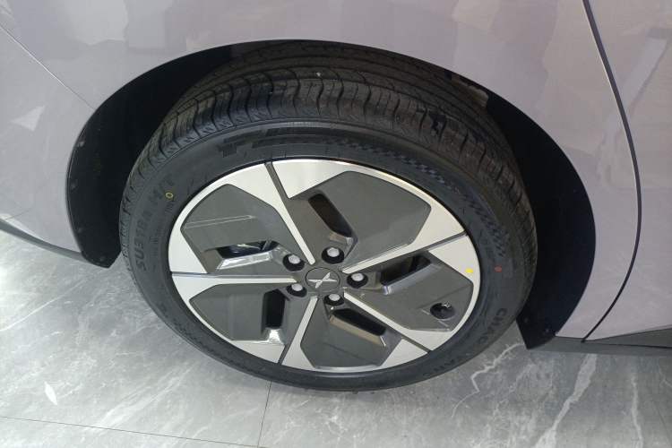 Used XPeng MONA M03 2025 515 Long-Range Plus Exterior 4