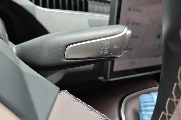 Used XPeng MONA M03 2025 502 Long-Range Max Gear Lever