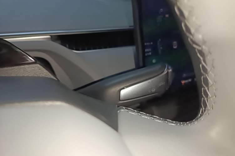 Used XPeng MONA M03 2025 600 with Ultra-Long Range Max Gear Lever