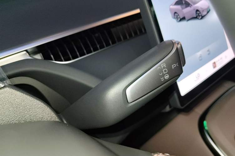 Used XPeng MONA M03 2025 502 Long-Range Max Gear Lever