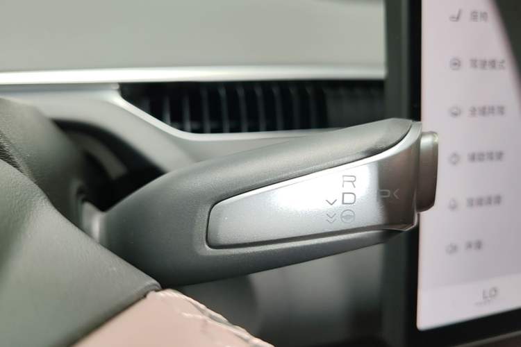 Used XPeng MONA M03 2025 620 Ultra-Long Range Plus Gear Lever