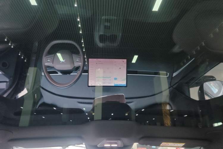 Used XPeng MONA M03 2025 600 with Ultra-Long Range Max Headliner