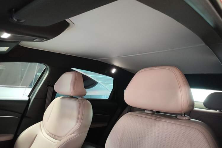 Used XPeng MONA M03 2025 515 Long-Range Plus Headliner