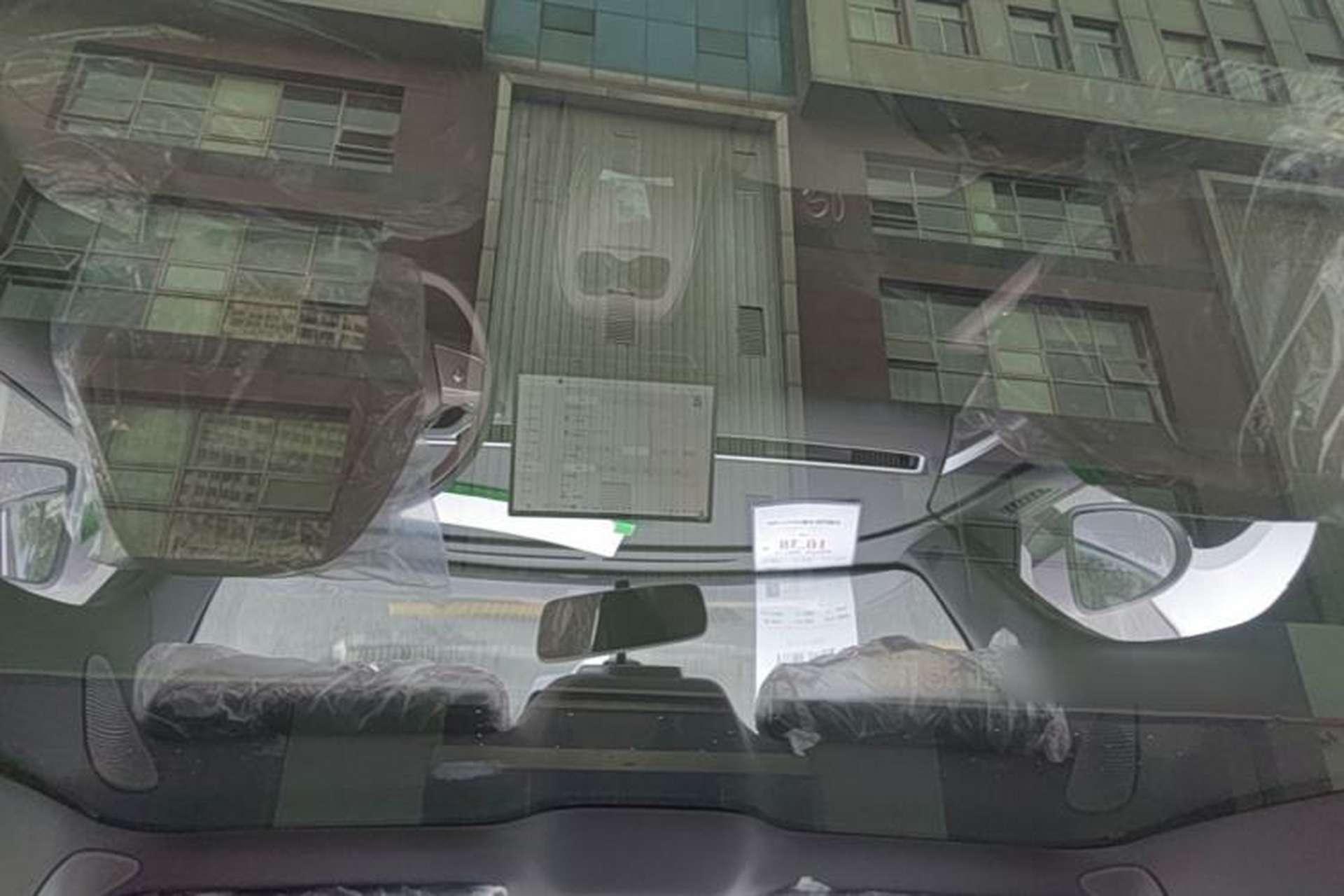 Used XPeng MONA M03 2025 515 Long-Range Plus Headliner