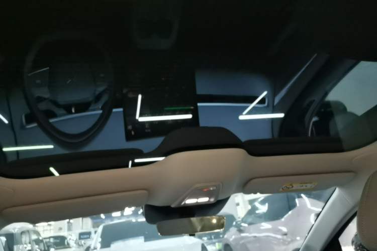 Used XPeng MONA M03 2025 600 with Ultra-Long Range Max Headliner
