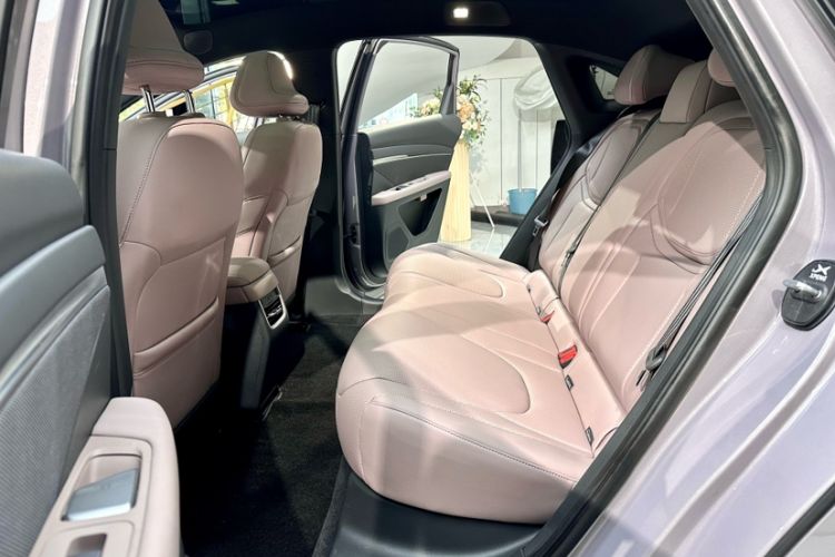 Used XPeng MONA M03 2025 502 Long-Range Max Interior 10