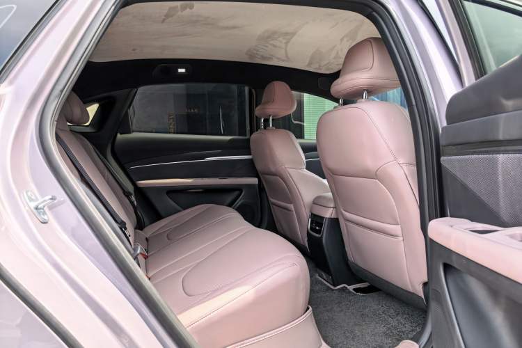 Used XPeng MONA M03 2025 600 with Ultra-Long Range Max Interior 11