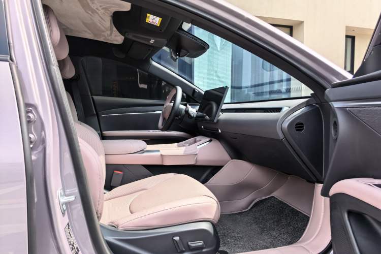 Used XPeng MONA M03 2025 600 with Ultra-Long Range Max Interior 12