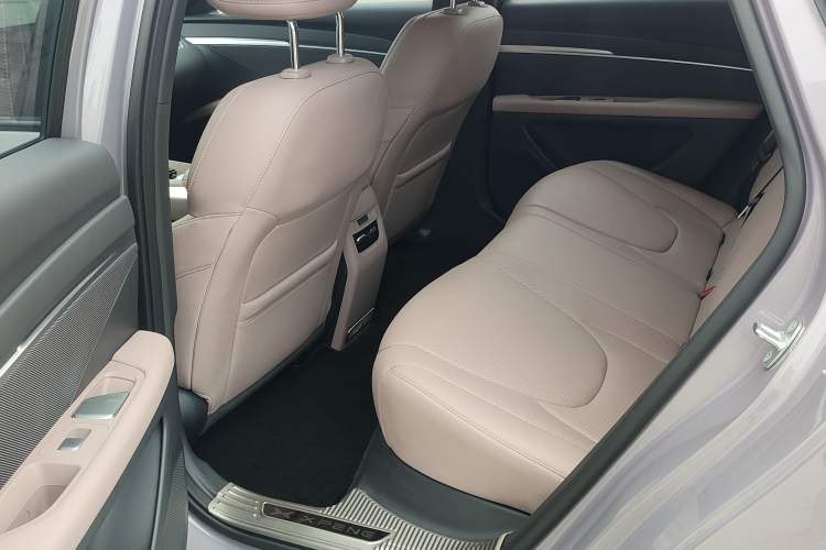 Used XPeng MONA M03 2025 502 Long-Range Max Interior 2