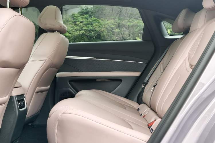 Used XPeng MONA M03 2025 502 Long-Range Max Interior 3