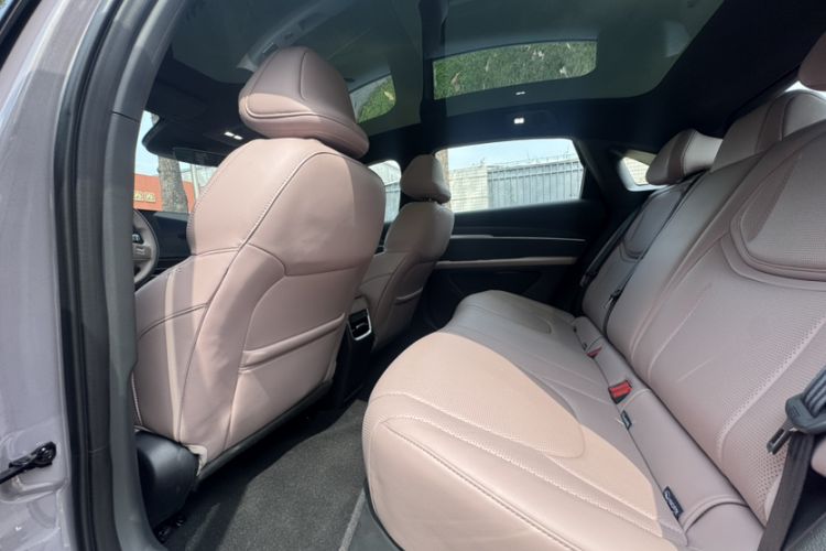 Used XPeng MONA M03 2025 600 with Ultra-Long Range Max Interior 4