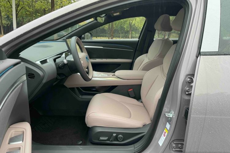 Used XPeng MONA M03 2025 515 Long-Range Plus Interior 4