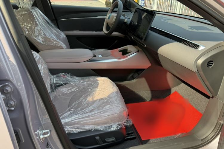 Used XPeng MONA M03 2025 502 Long-Range Max Interior 5