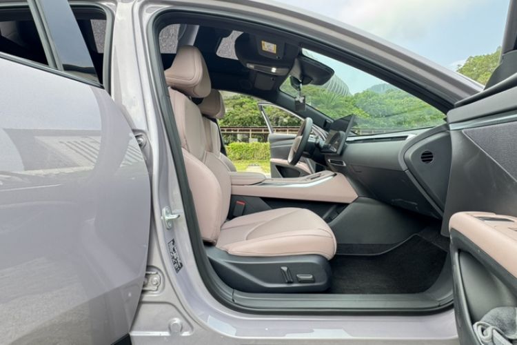 Used XPeng MONA M03 2025 502 Long-Range Max Interior 5