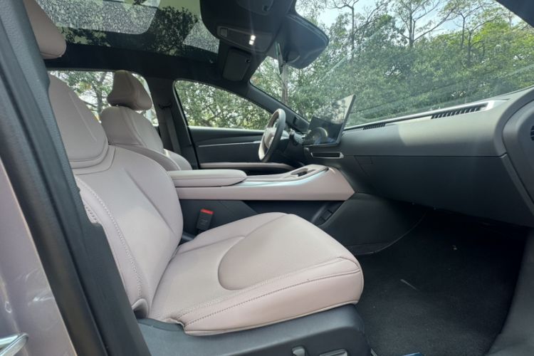 Used XPeng MONA M03 2025 600 with Ultra-Long Range Max Interior 5