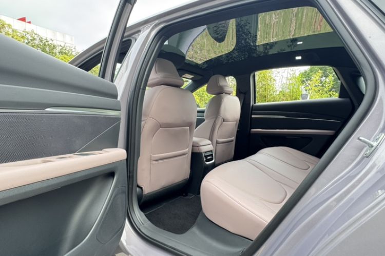 Used XPeng MONA M03 2025 502 Long-Range Max Interior 6
