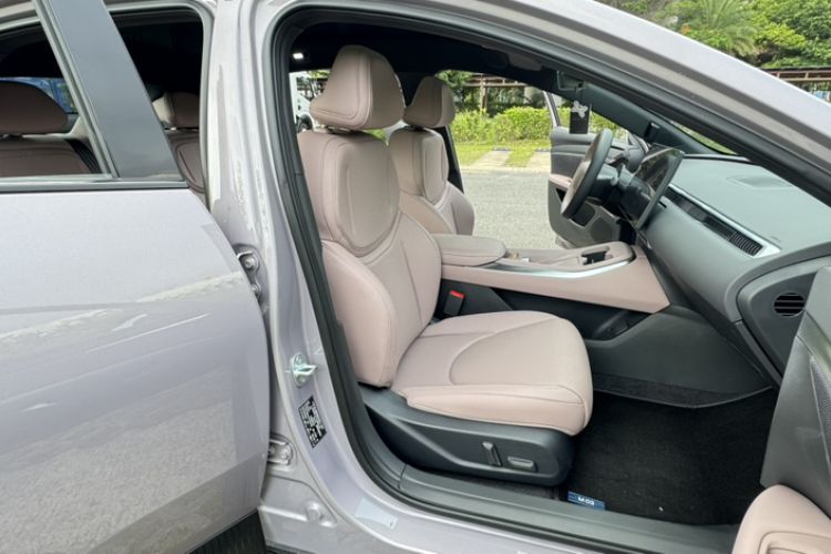 Used XPeng MONA M03 2025 502 Long-Range Max Interior 8