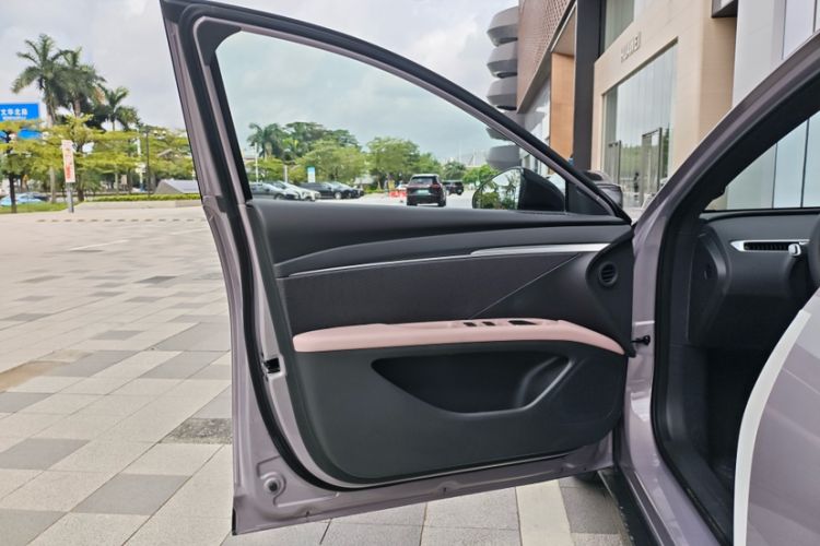 Used XPeng MONA M03 2025 502 Long-Range Max Interior 8