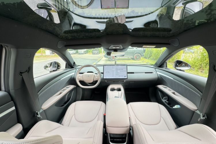 Used XPeng MONA M03 2025 502 Long-Range Max Interior 9