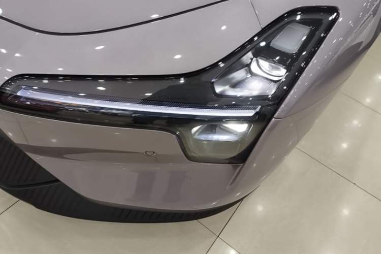 Used XPeng MONA M03 2025 600 with Ultra-Long Range Max Left Front Headlight