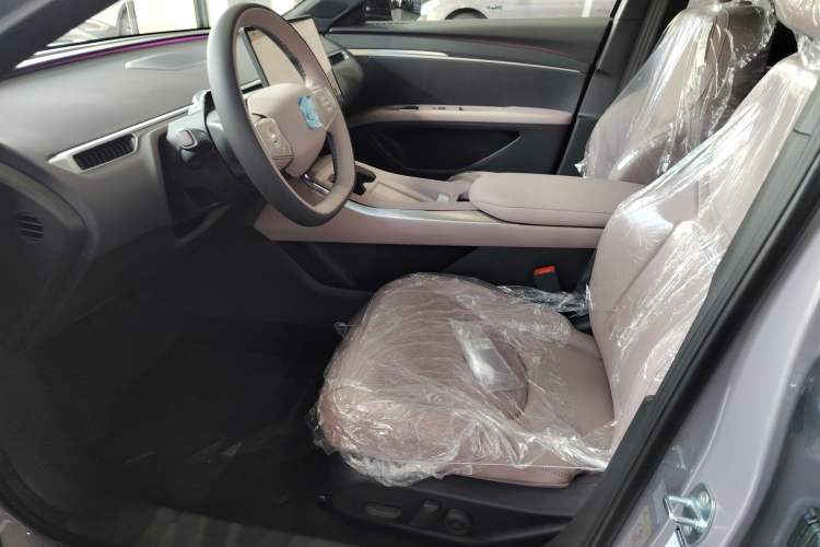 Used XPeng MONA M03 2025 502 Long-Range Max Left Front Seat