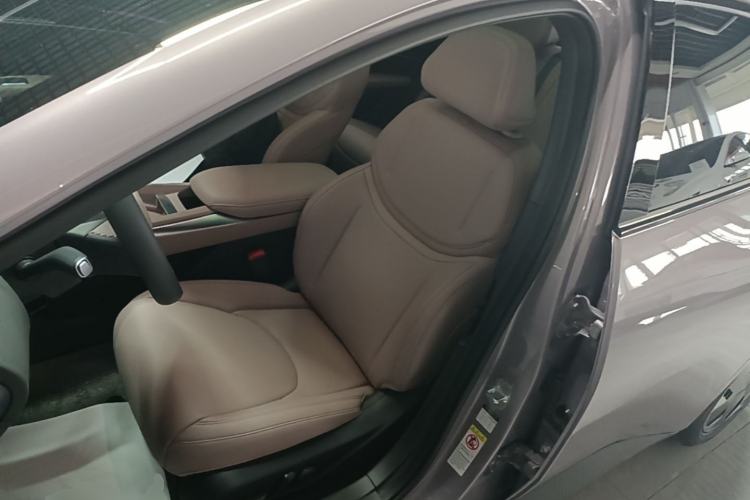 Used XPeng MONA M03 2025 600 with Ultra-Long Range Max Left Front Seat