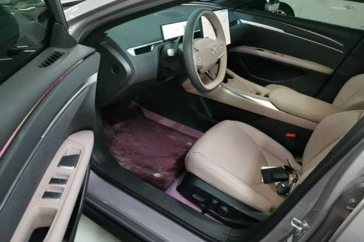 Used XPeng MONA M03 2025 600 with Ultra-Long Range Max Left Front Seat