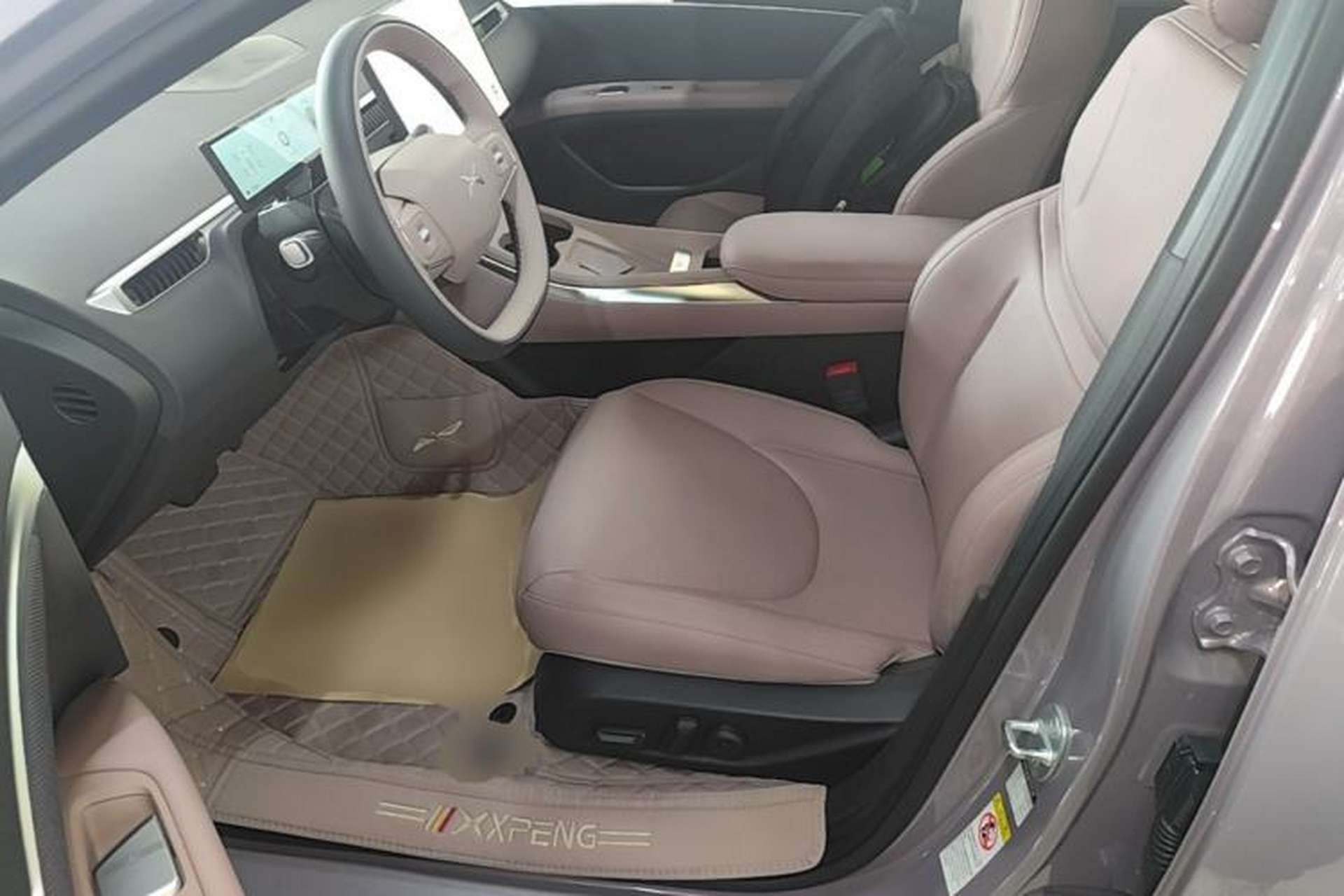 Used XPeng MONA M03 2025 502 Long-Range Max Left Front Seat