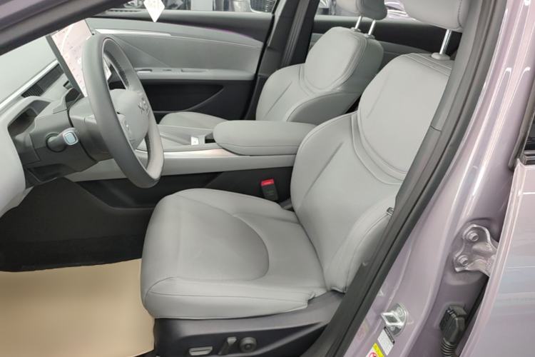 Used XPeng MONA M03 2025 600 with Ultra-Long Range Max Left Front Seat