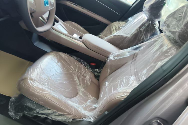 Used XPeng MONA M03 2025 515 Long-Range Plus Left Front Seat