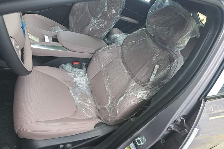 Used XPeng MONA M03 2025 515 Long-Range Plus Left Front Seat