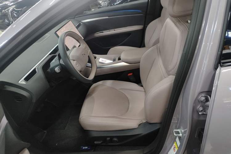 Used XPeng MONA M03 2025 600 with Ultra-Long Range Max Left Front Seat