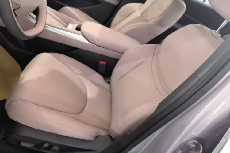 Used XPeng MONA M03 2025 502 Long-Range Max Left Front Seat