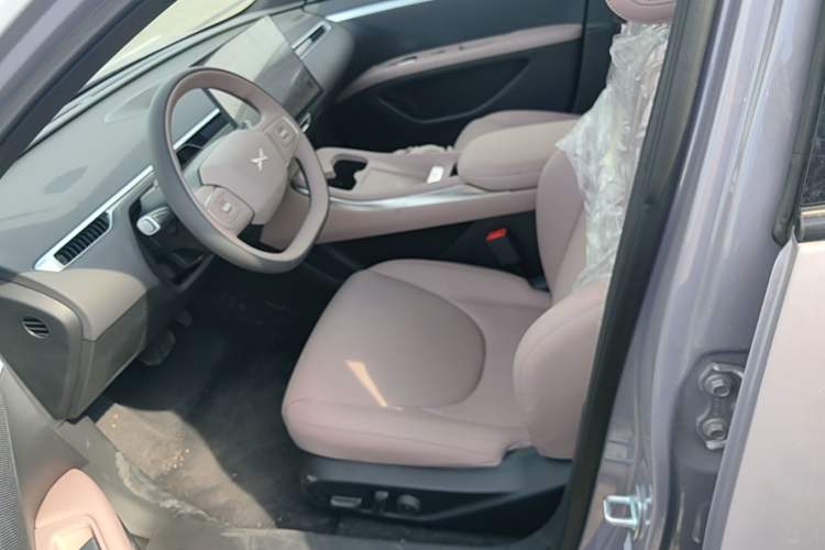 Used XPeng MONA M03 2025 502 Long-Range Max Left Front Seat